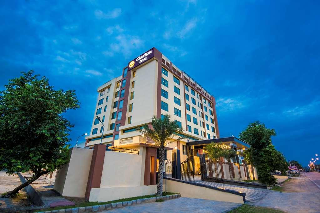 Clarion Inn Jaipur Kukas Eksteriør billede
