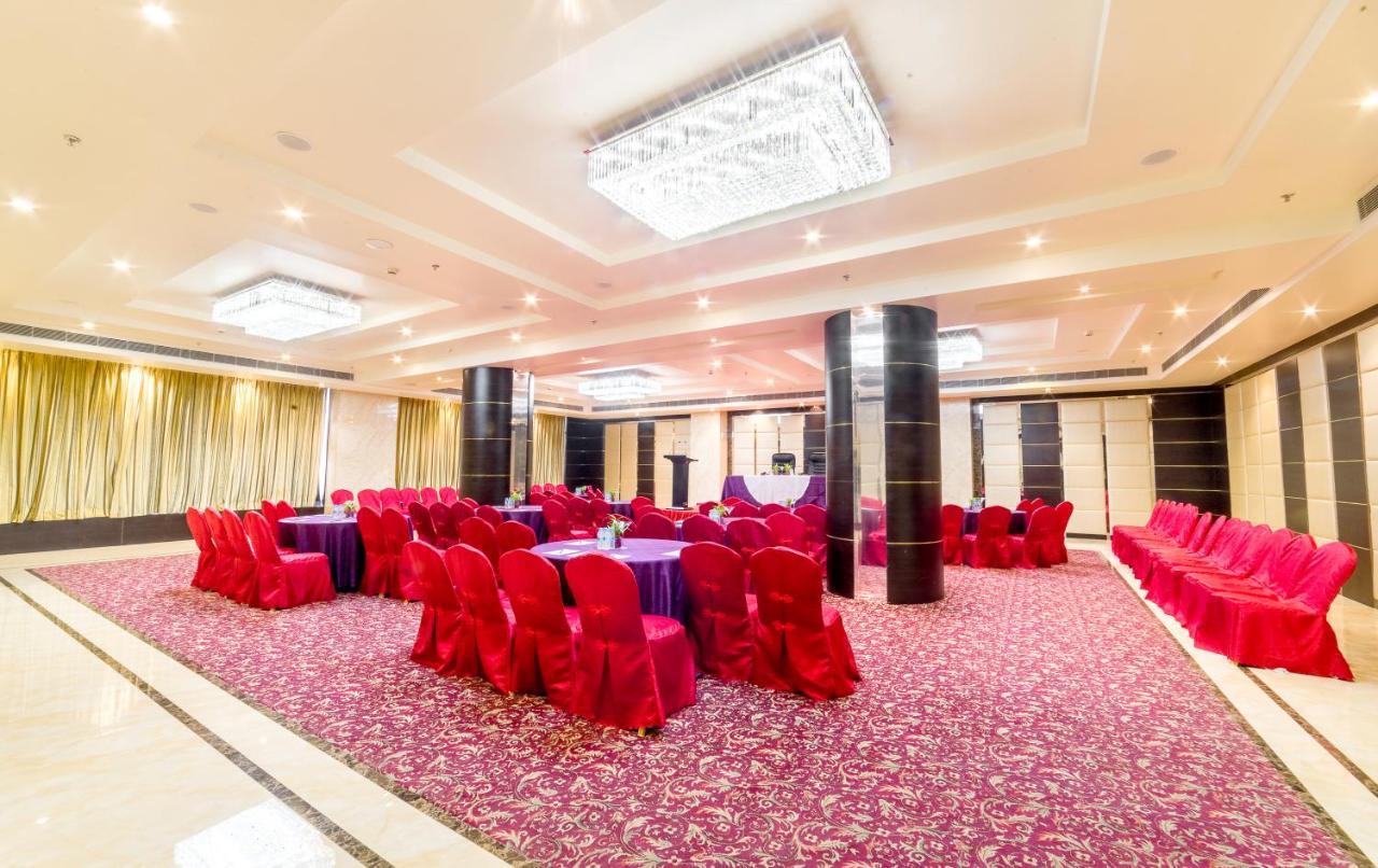 Clarion Inn Jaipur Kukas Eksteriør billede
